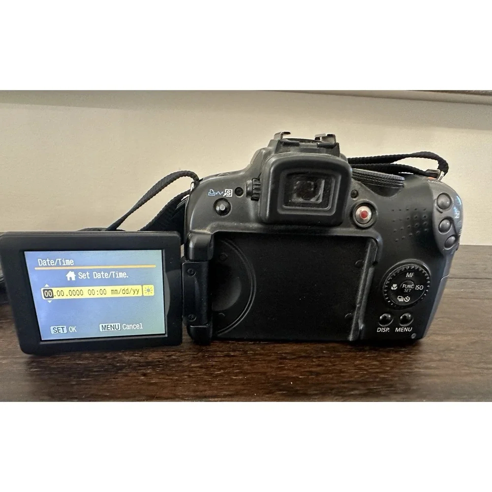 Canon PowerShot SX10 IS 10MP Digital Camera 20x Optical Zoom Flip Screen Tested
